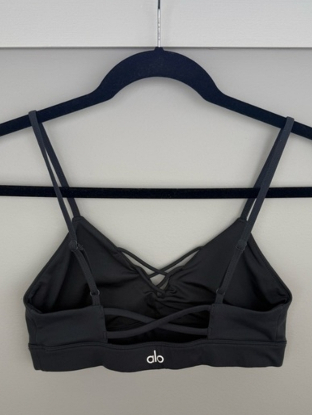 ALO Yoga Strappy Interlace Bra